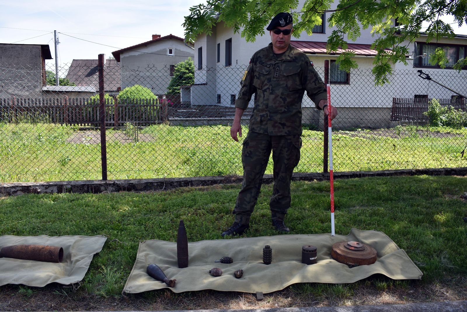 uczniowie-goscili-saperow-97422