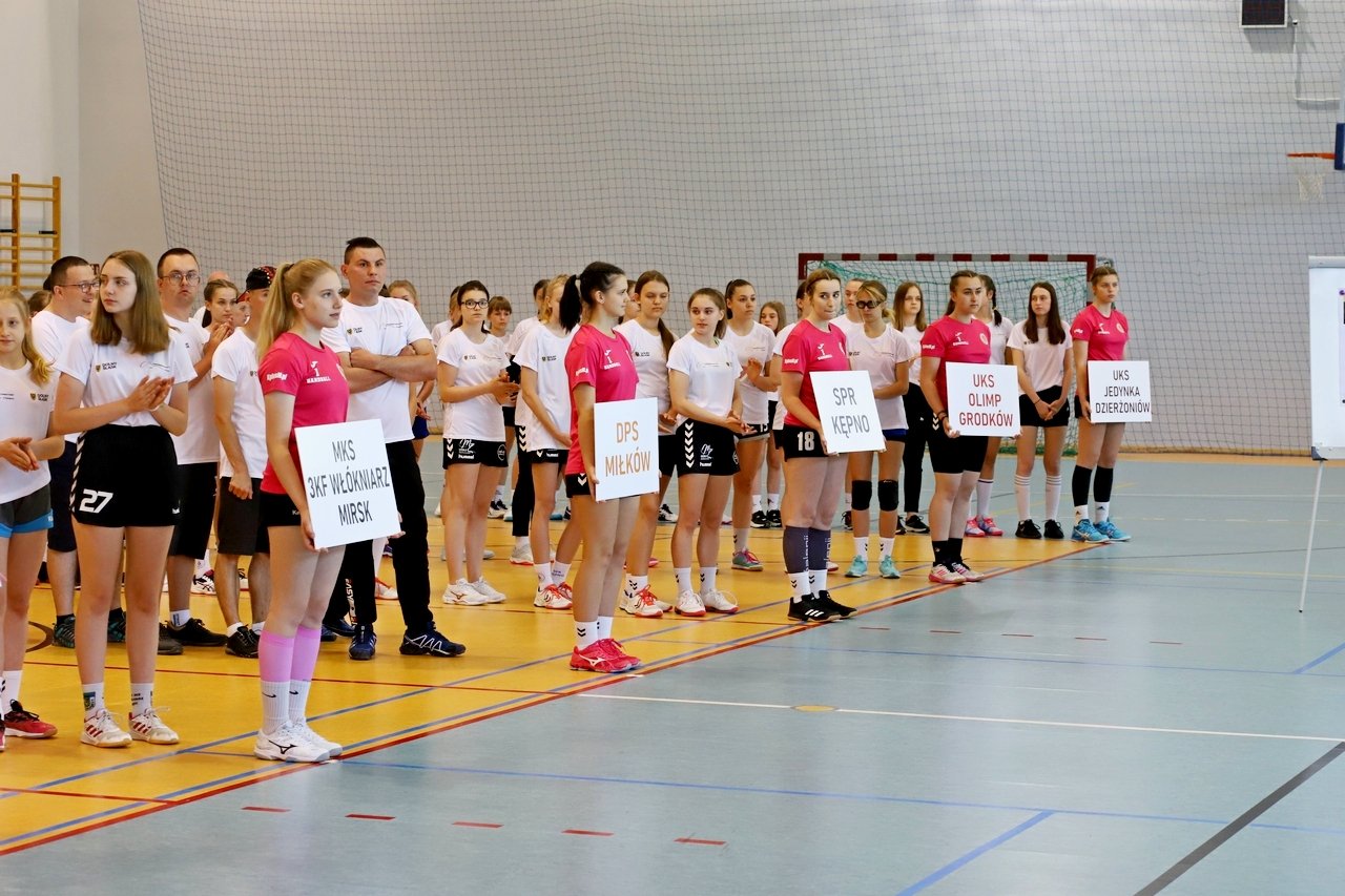 iwona-niedzwiedz-ambasadorka-piki-recznej-w-karpaczu-97433