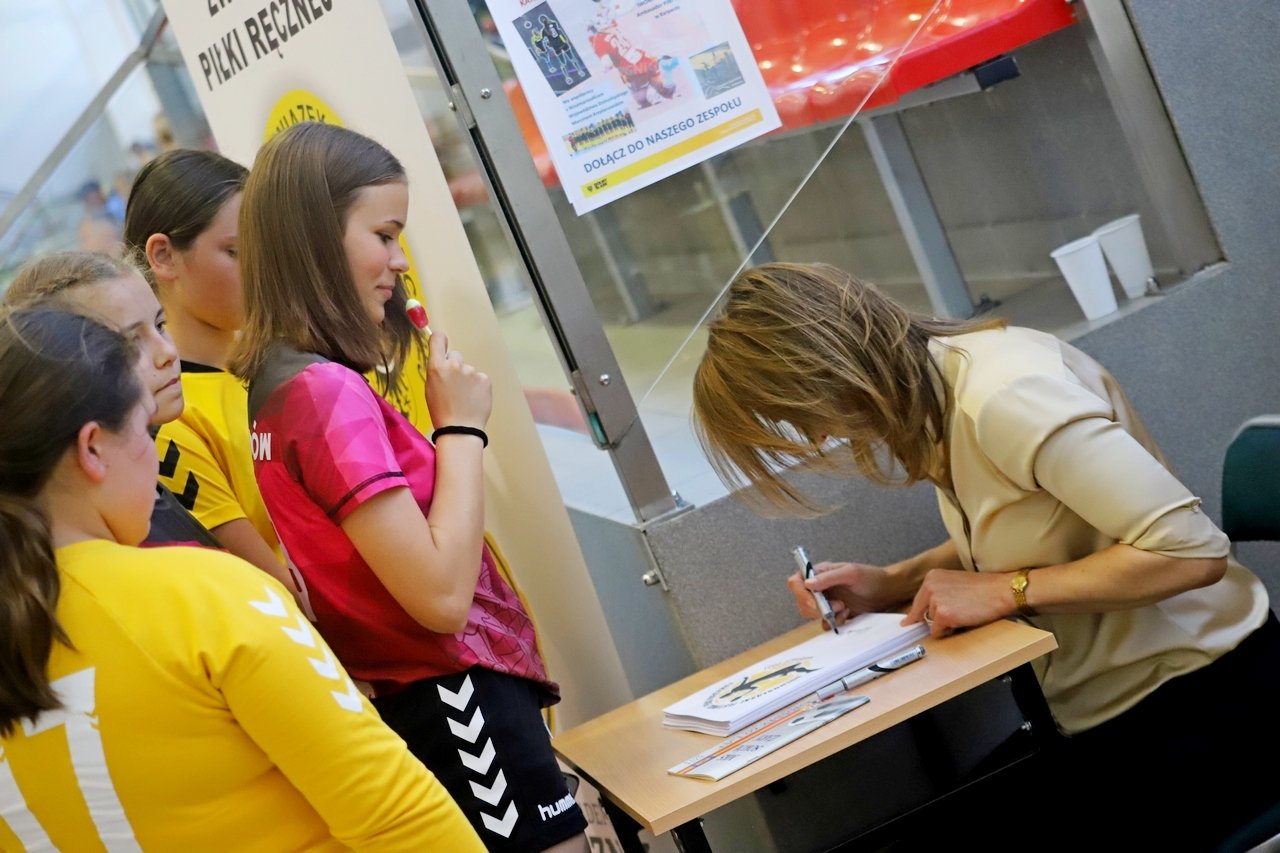 iwona-niedzwiedz-ambasadorka-piki-recznej-w-karpaczu-97433