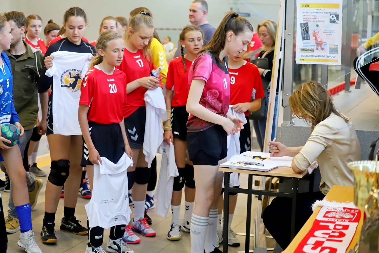 iwona-niedzwiedz-ambasadorka-piki-recznej-w-karpaczu-97433