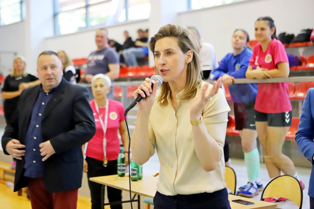 iwona-niedzwiedz-ambasadorka-piki-recznej-w-karpaczu-97433