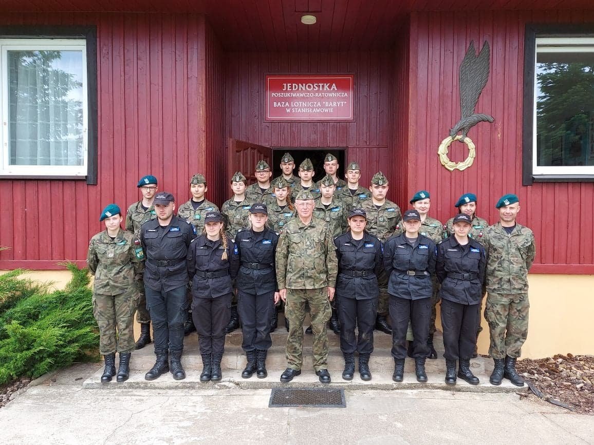 uczniowie-na-ciekawym-obozie-szkoleniowym-97534