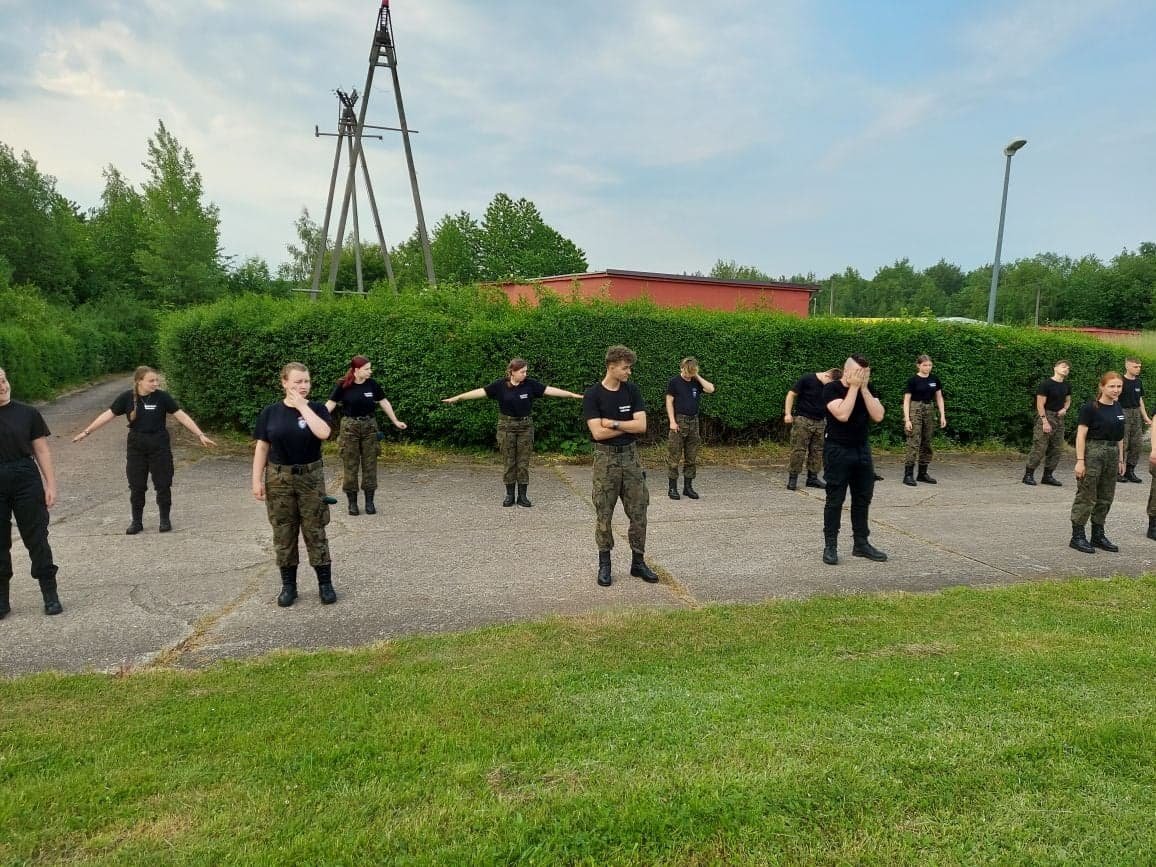 uczniowie-na-ciekawym-obozie-szkoleniowym-97534