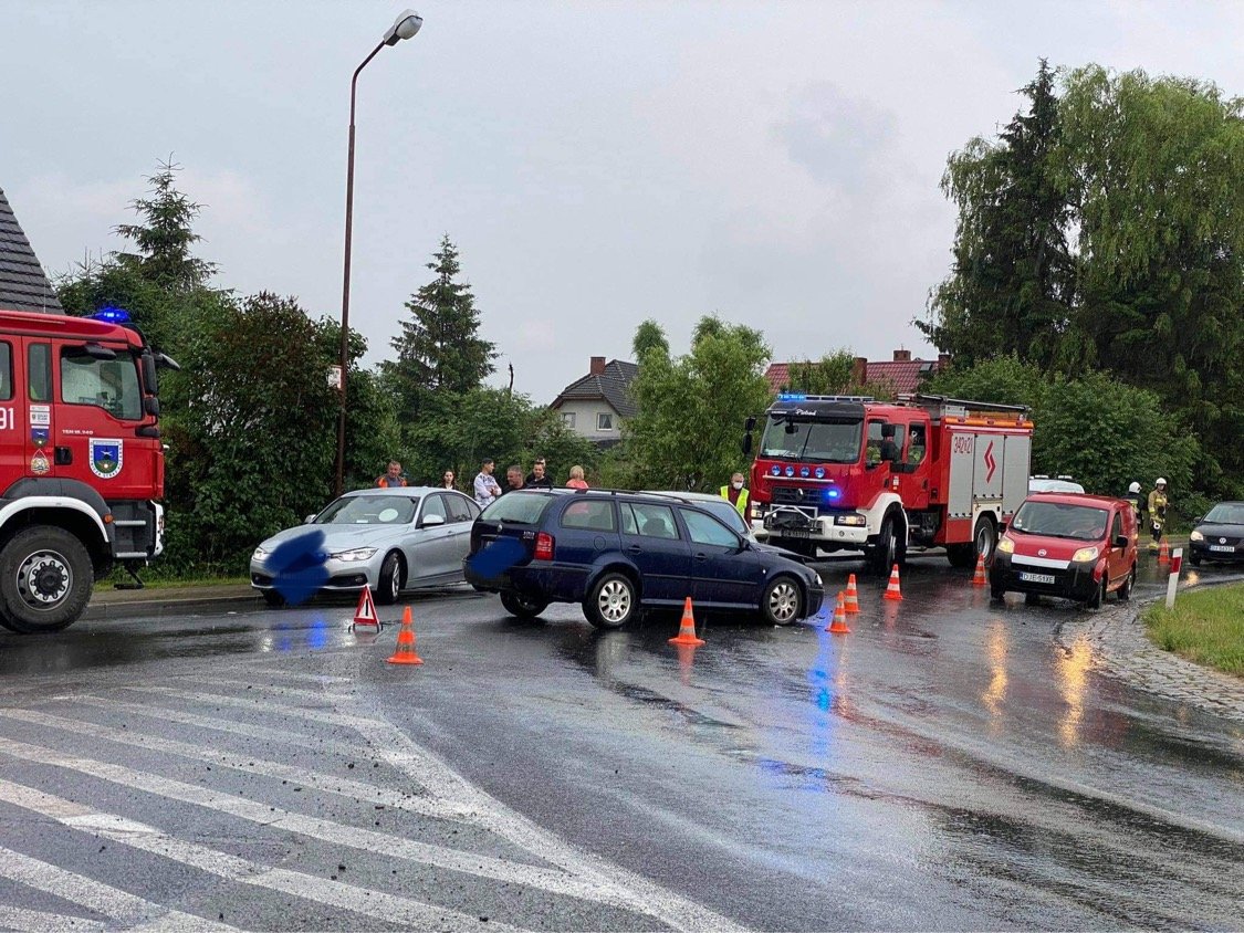 zderzenie-dwoch-aut-97637
