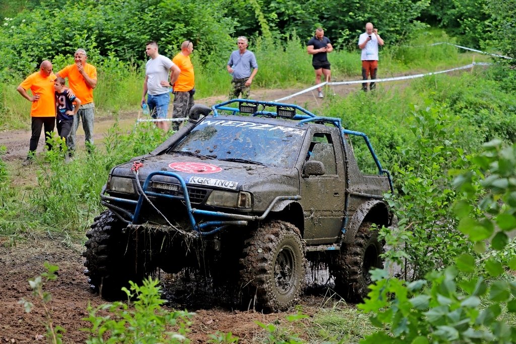 boto-trawersy-i-200-pieczatek-97756