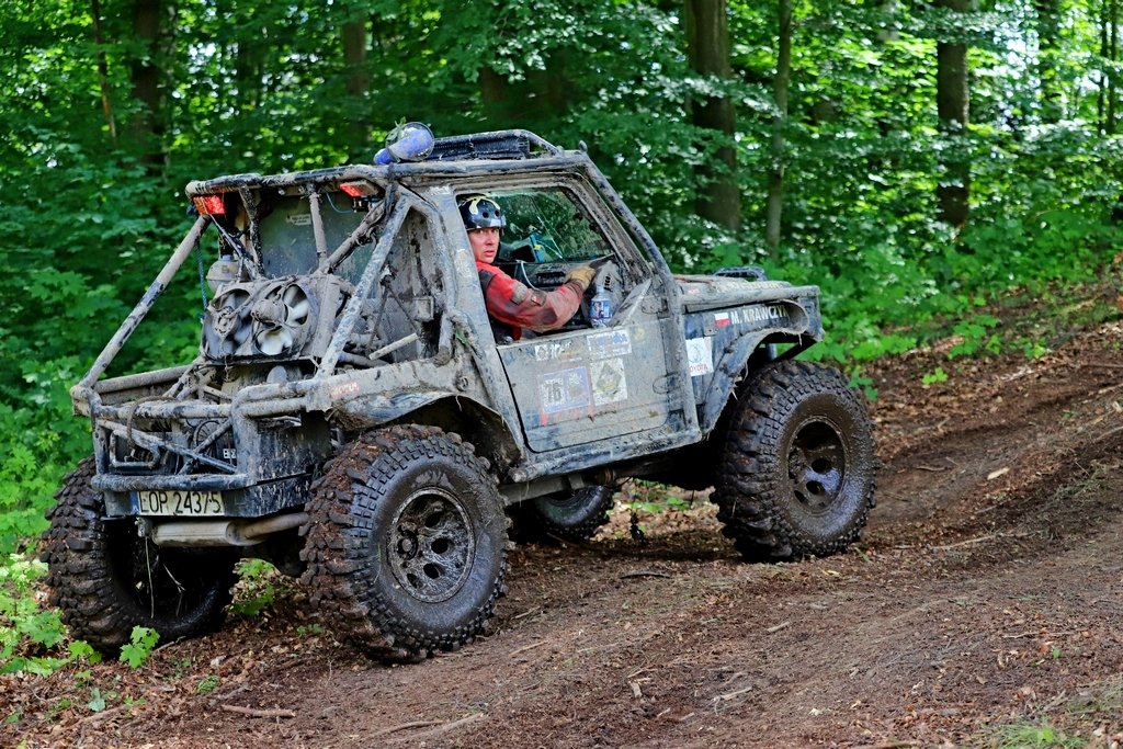 boto-trawersy-i-200-pieczatek-97756