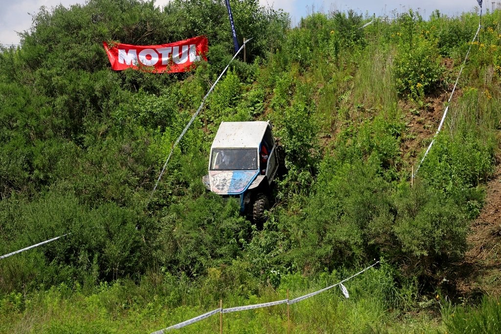 boto-trawersy-i-200-pieczatek-97756