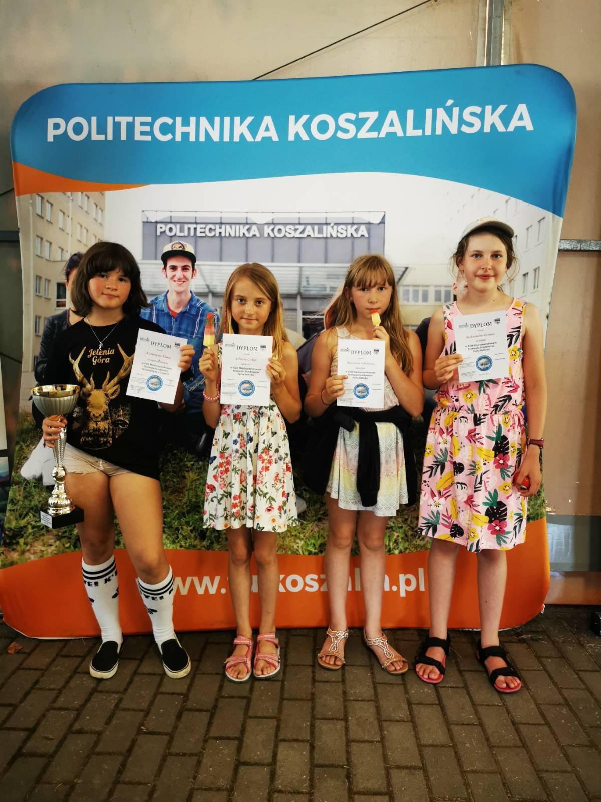 azy-zdobyte-znakomite-starty-jeleniogorzan-97991