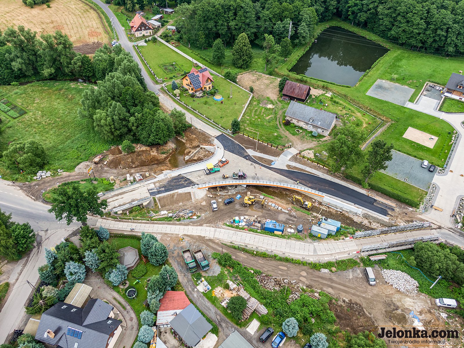 finisz-budowy-mostu-98045