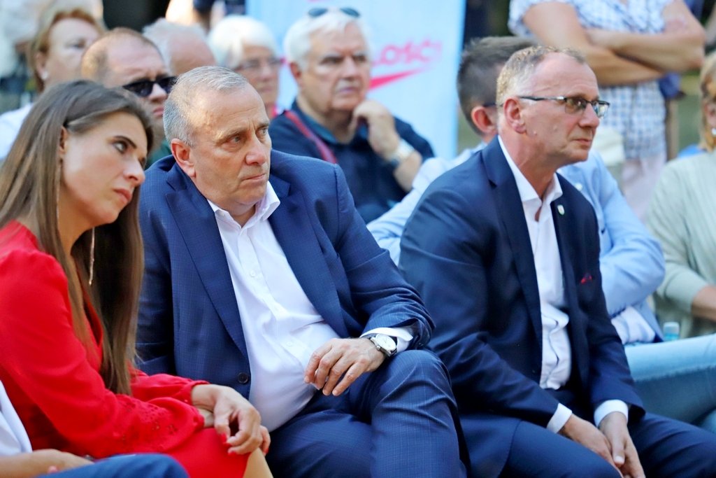 goraco-na-spotkaniu-z-borysem-budka-98097