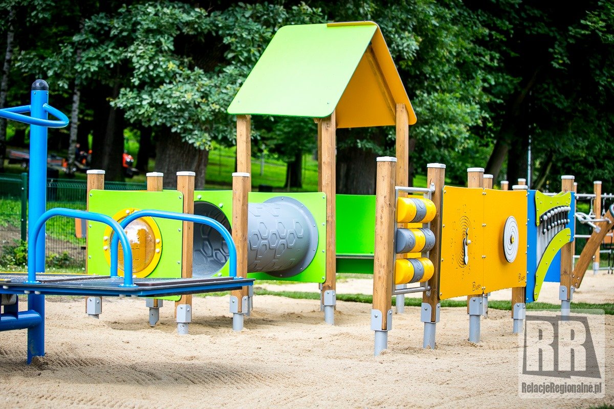 plac-zabaw-juz-jest-98157
