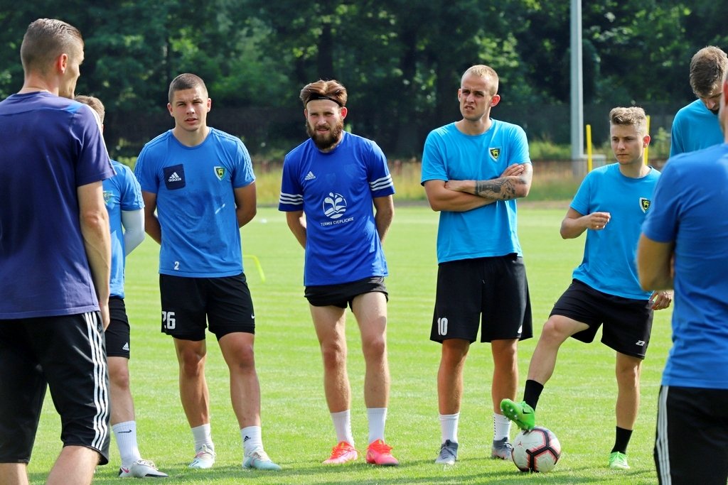 karkonosze-z-baszakiem-w-sobote-sparing-98191