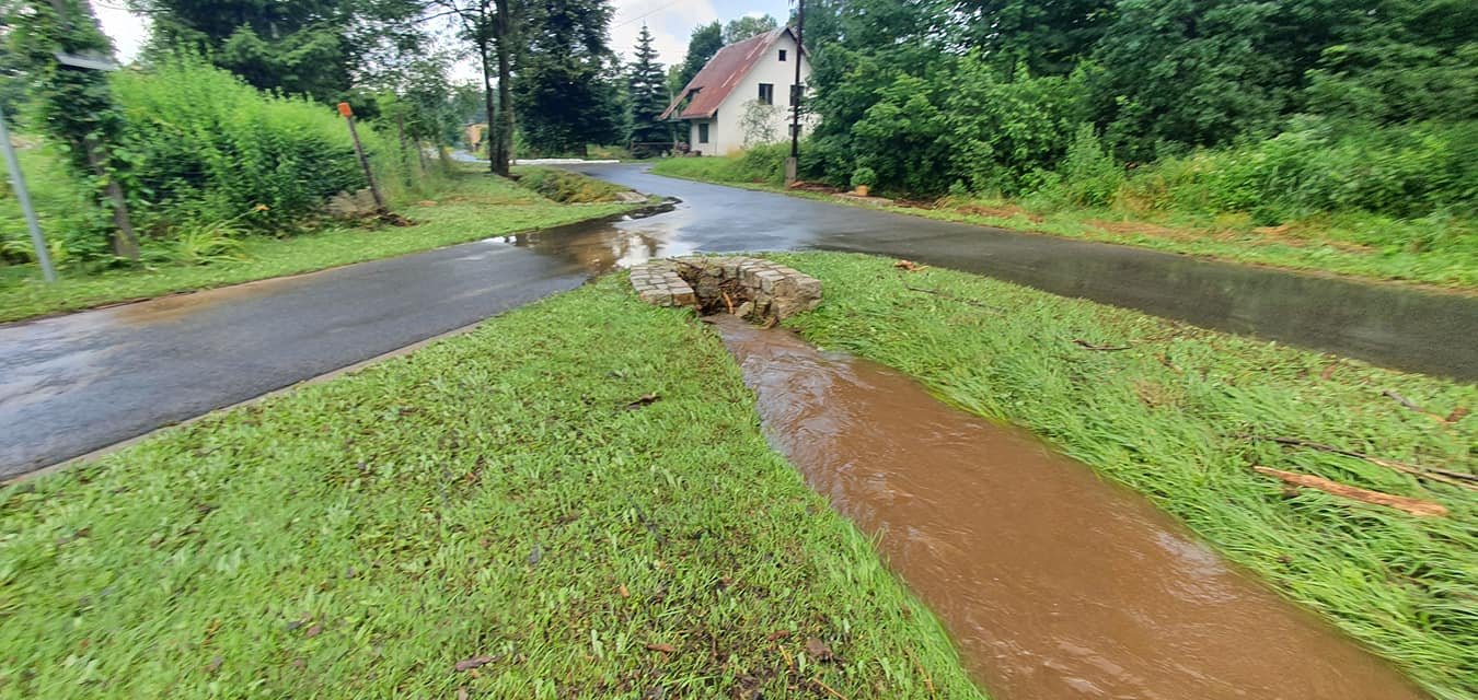 niespokojna-noc-w-regionie-98207
