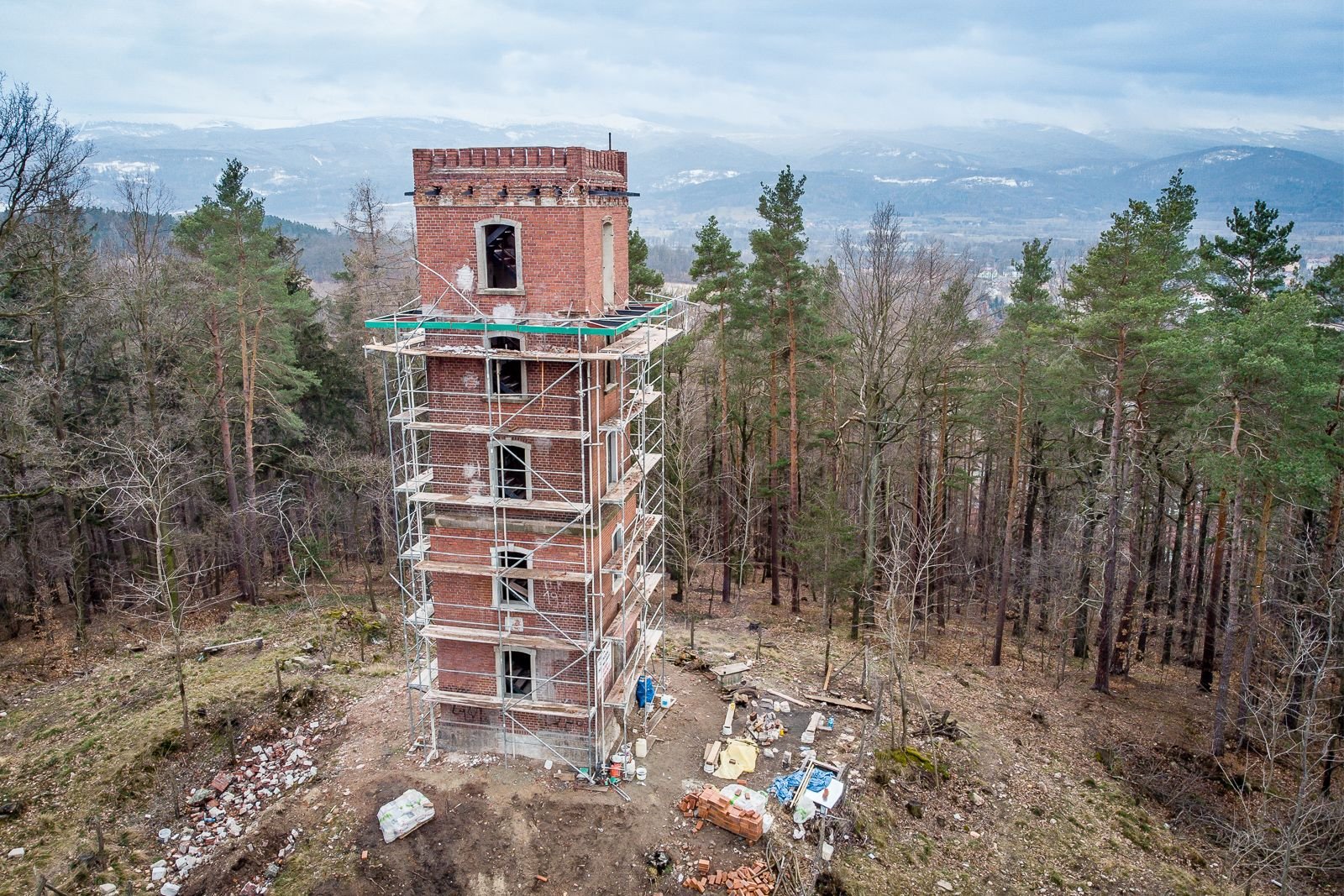 wkrotce-dokonczenie-remontu-wiezy-widokowej-98228