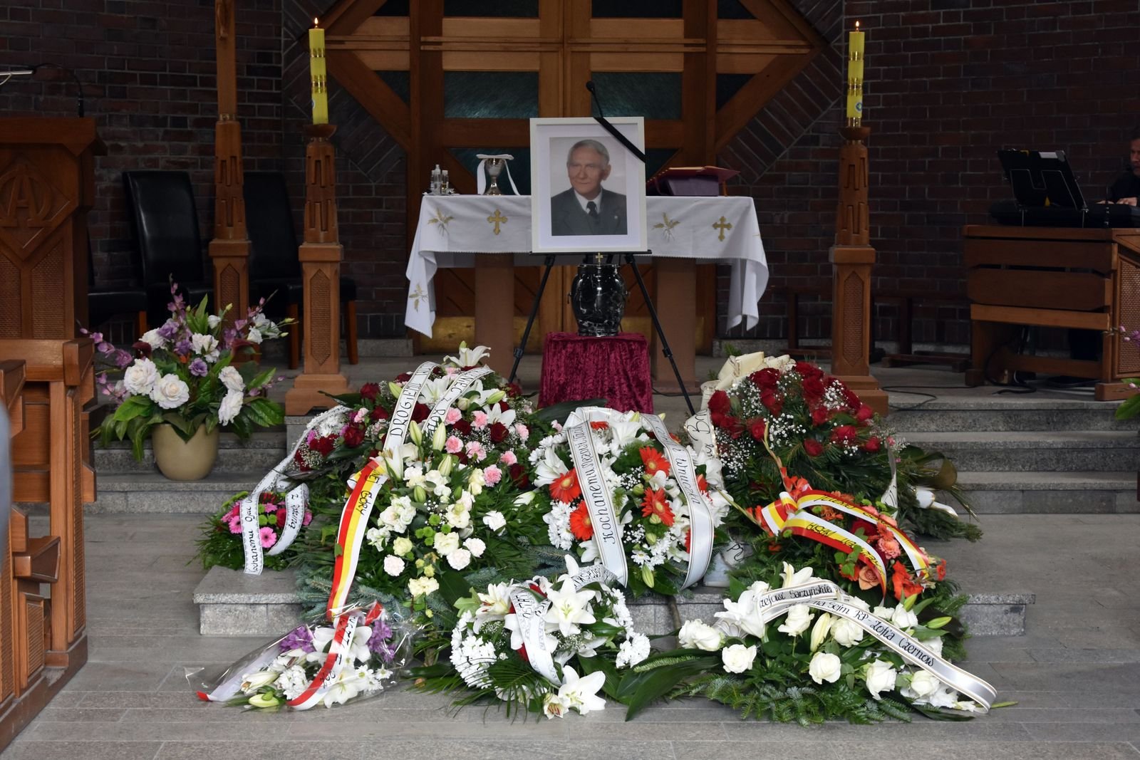 pozegnanie-jozefa-sarzynskiego-98269