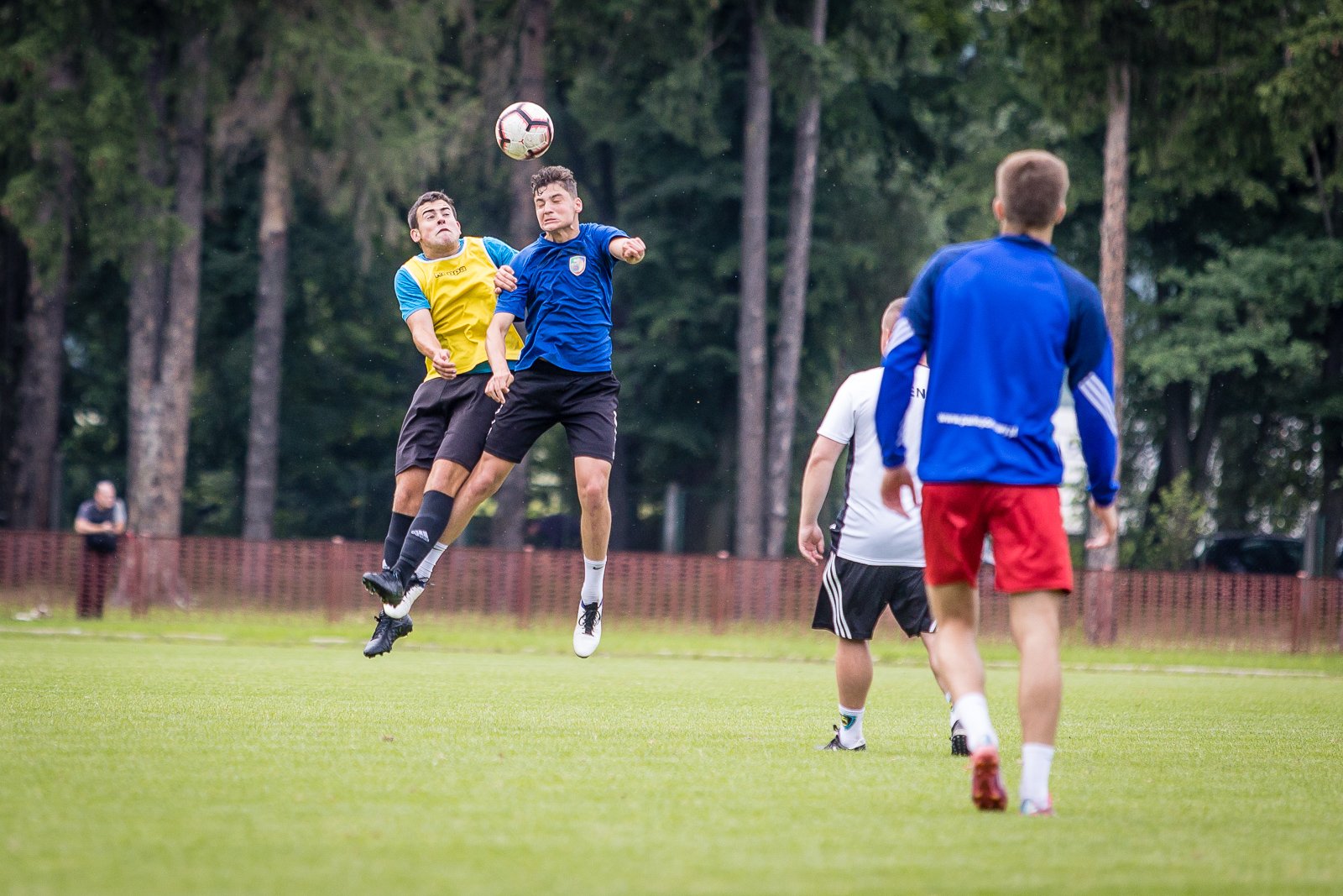 wewnetrzny-sparing-karkonoszy-98302