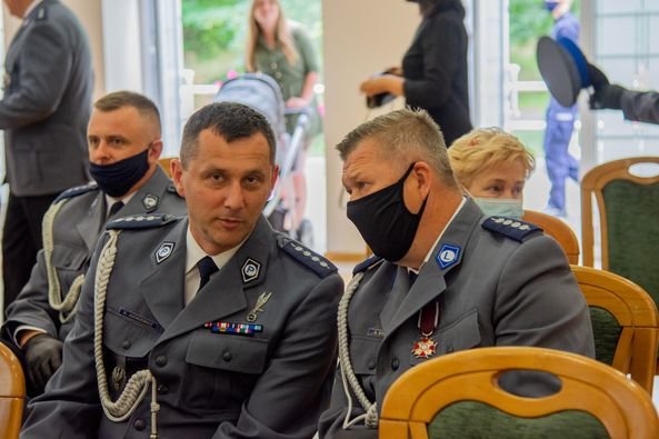 swietowali-policjanci-98310