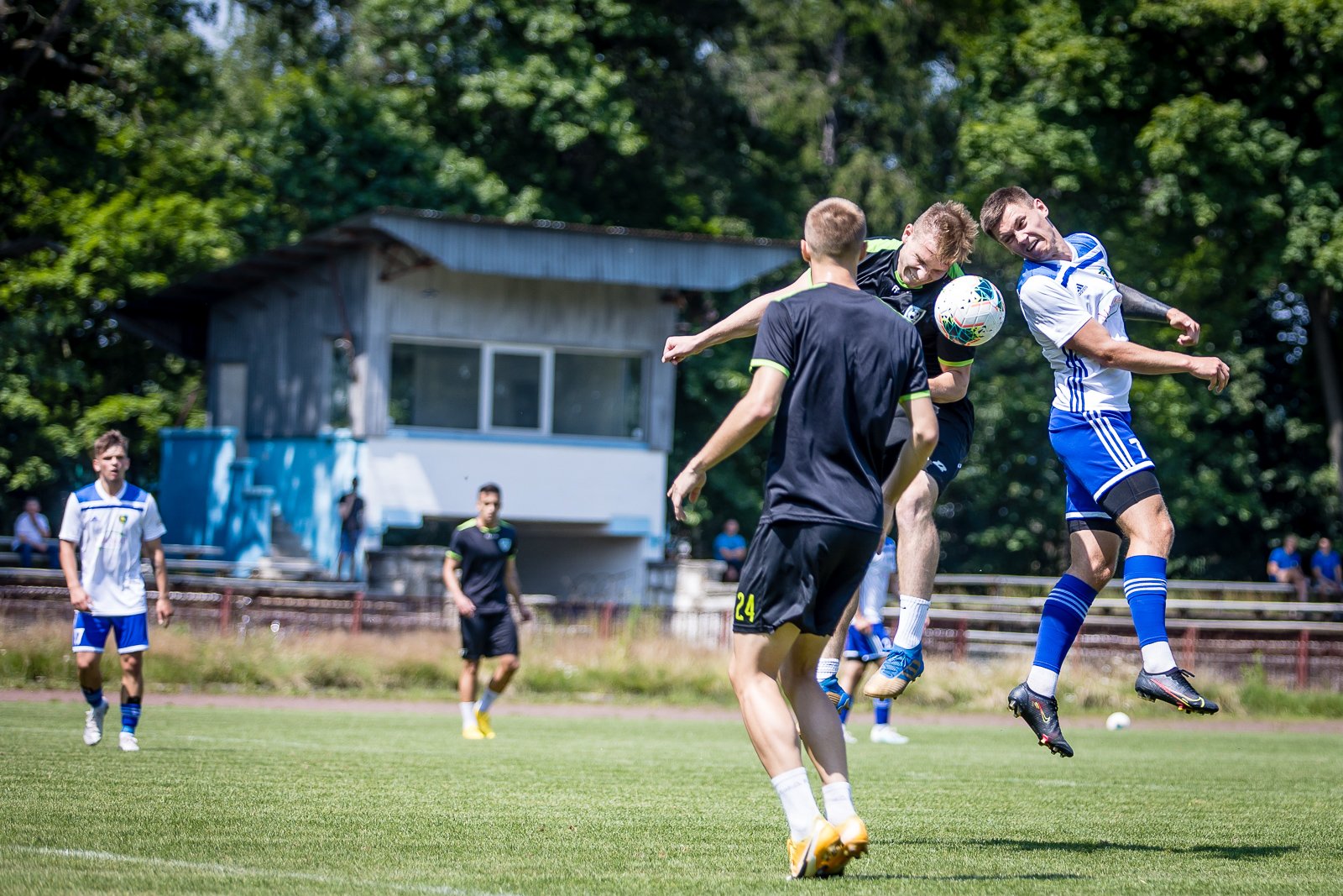 starcie-beniaminkow-obnazyo-braki-98352