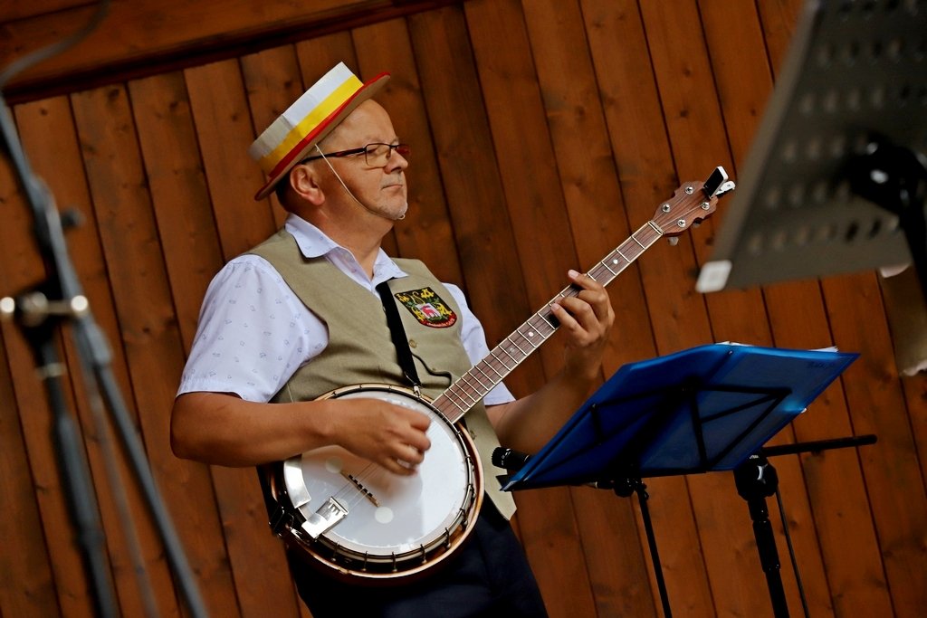 muzycznie-w-parku-zdrojowym-98376