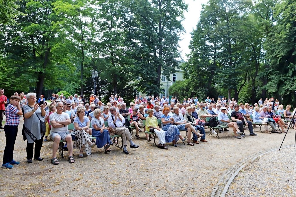muzycznie-w-parku-zdrojowym-98376