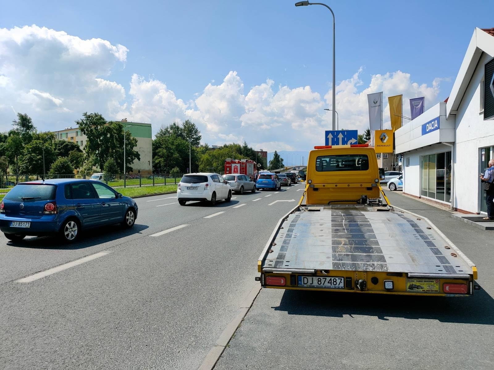 zderzenie-czterech-aut-98380