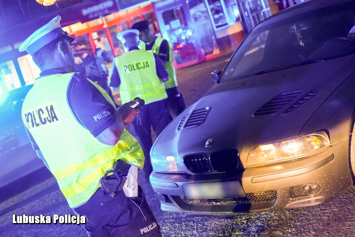 policyjne-stop-dla-nielegalnych-wyscigow-98544
