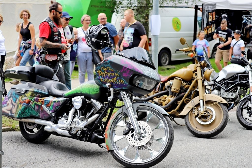 motocyklisci-opanowali-karpacz-98763