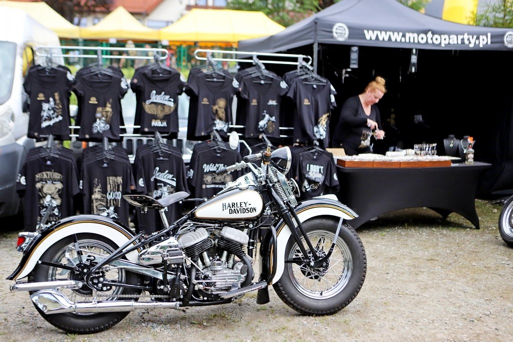 motocyklisci-opanowali-karpacz-98763