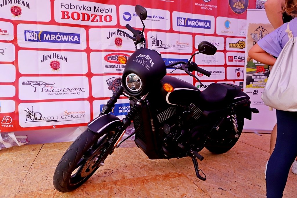 motocyklisci-opanowali-karpacz-98763