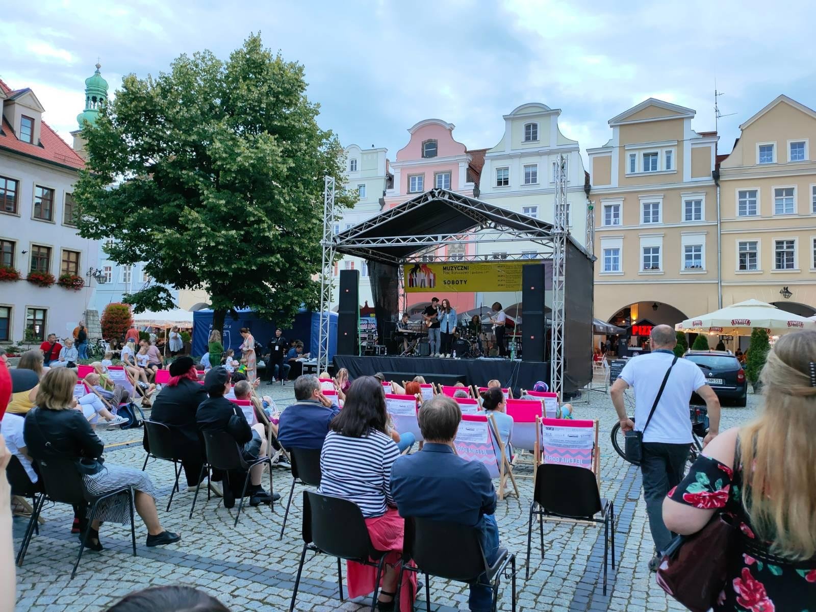 muzycznie-przy-ratuszu-98784