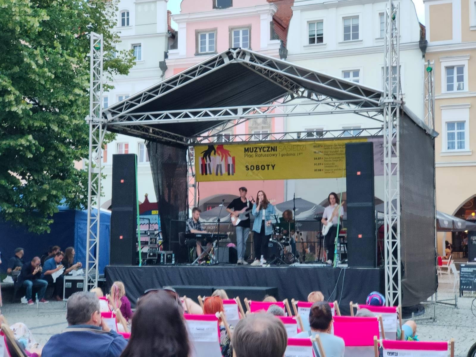 muzycznie-przy-ratuszu-98784