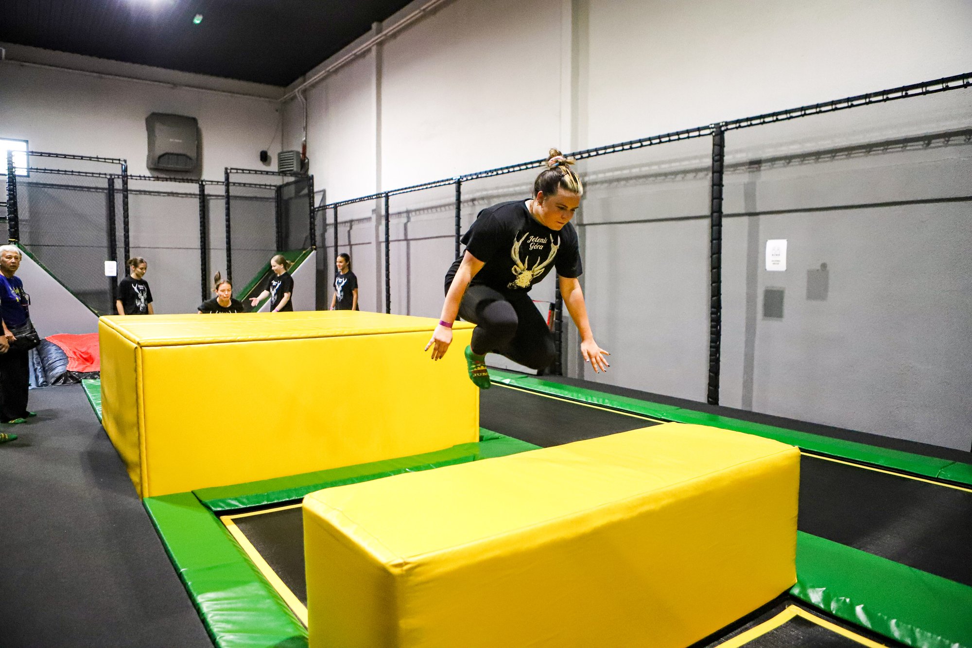 szczypiornistki-trenoway-na-trampolinach-98864
