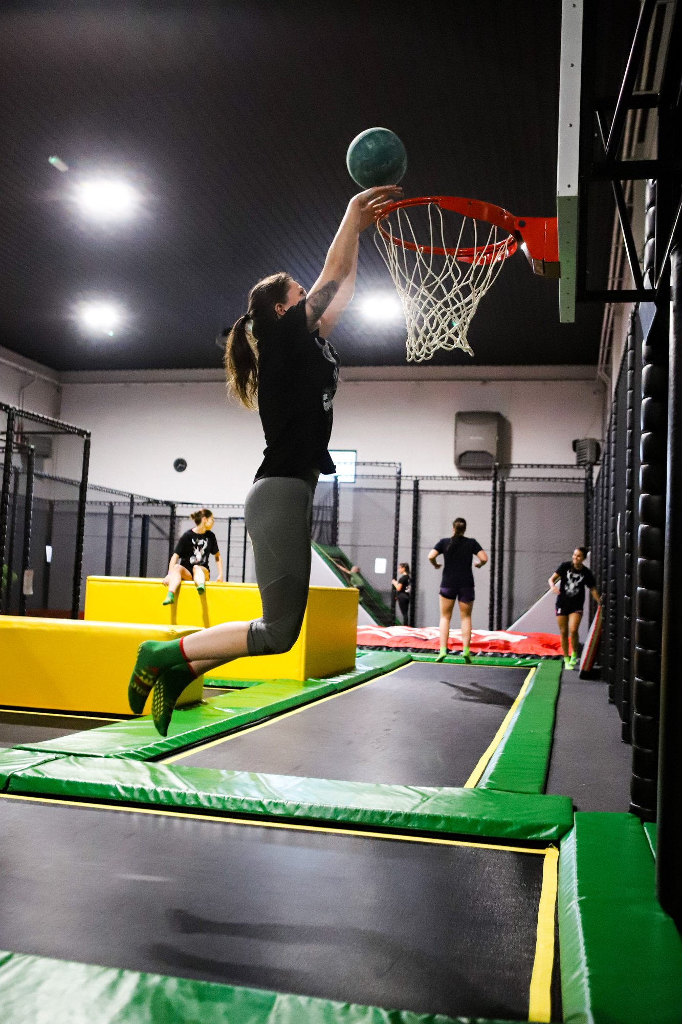 szczypiornistki-trenoway-na-trampolinach-98864