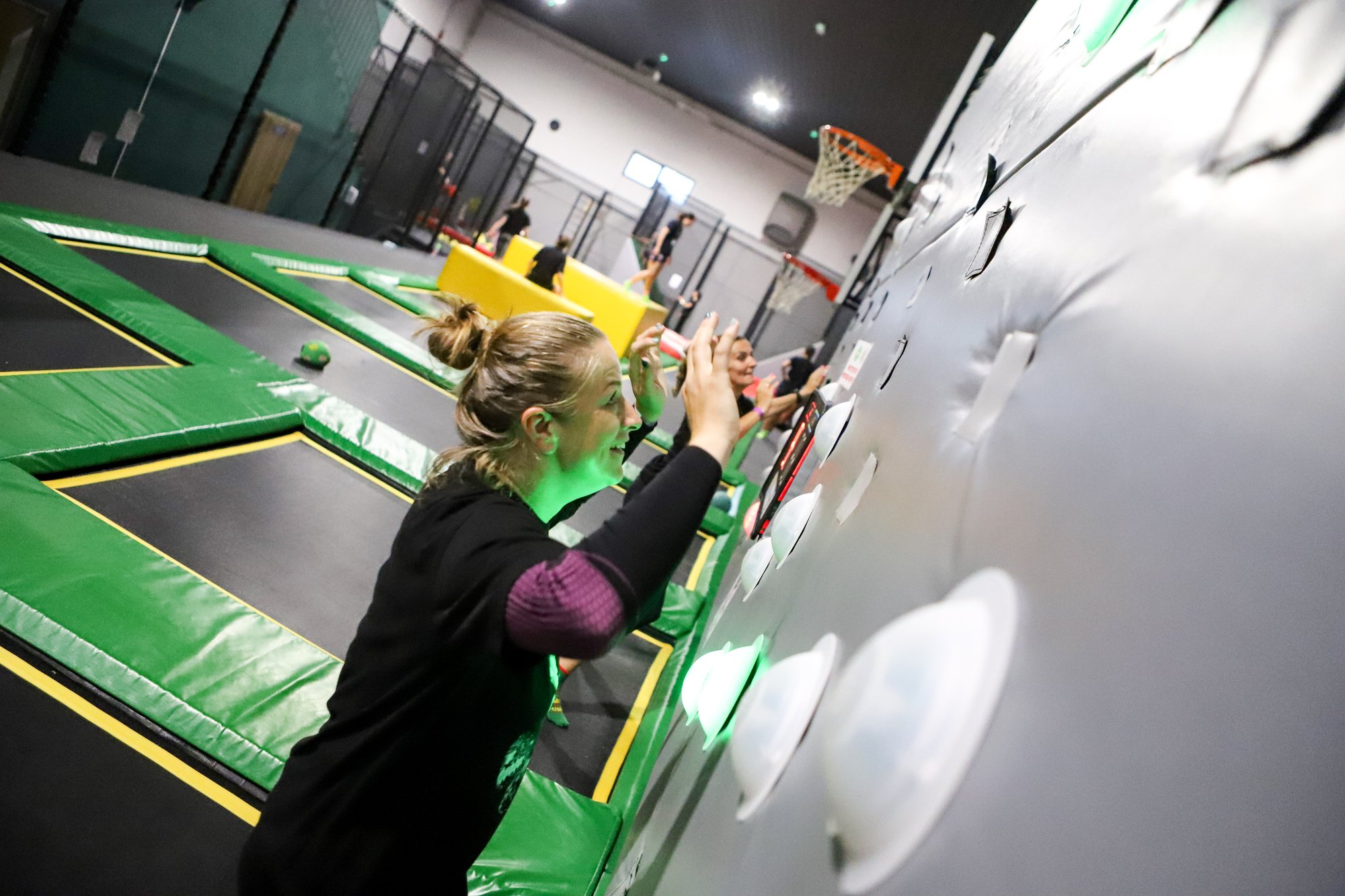szczypiornistki-trenoway-na-trampolinach-98864
