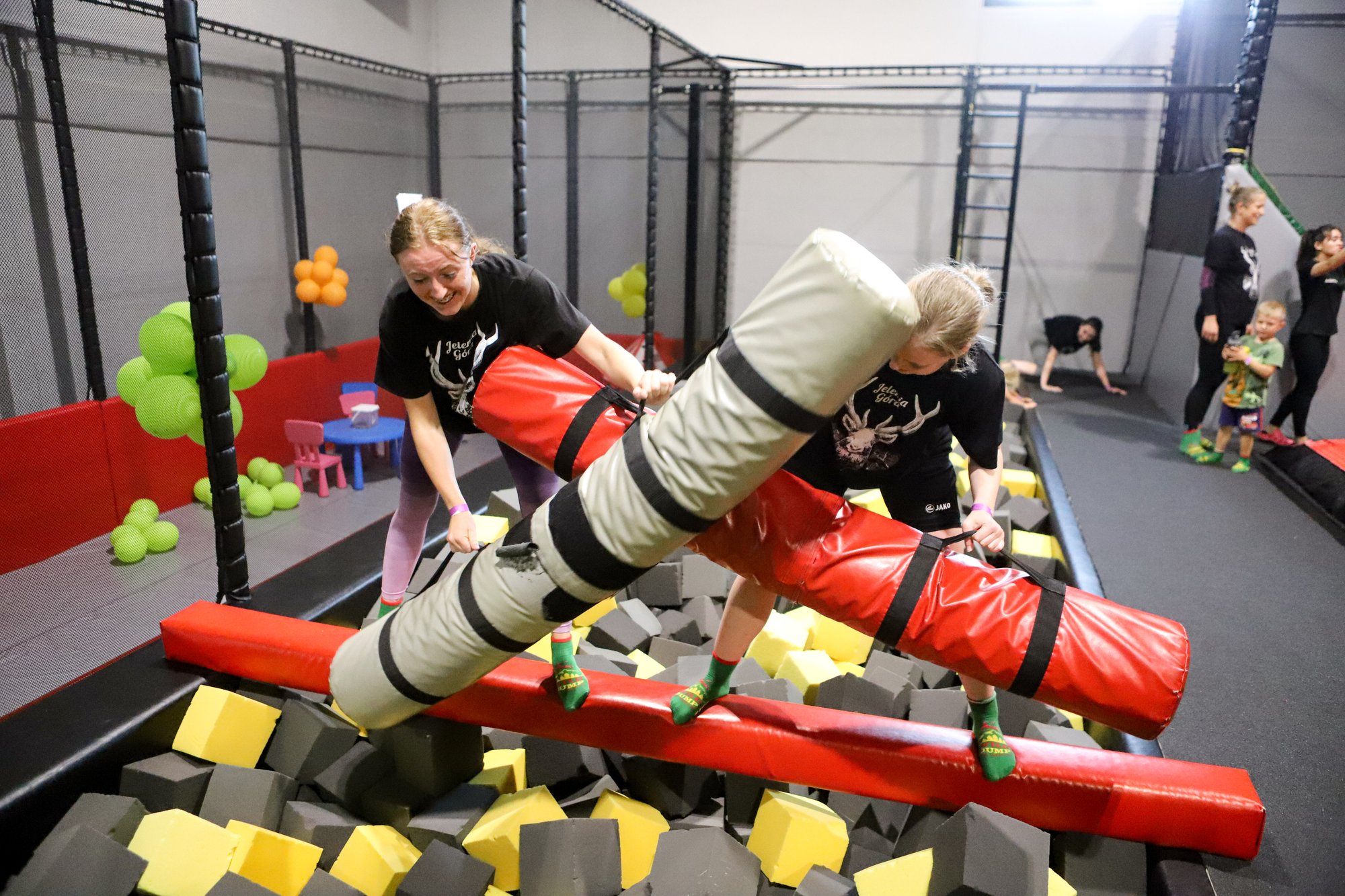 szczypiornistki-trenoway-na-trampolinach-98864