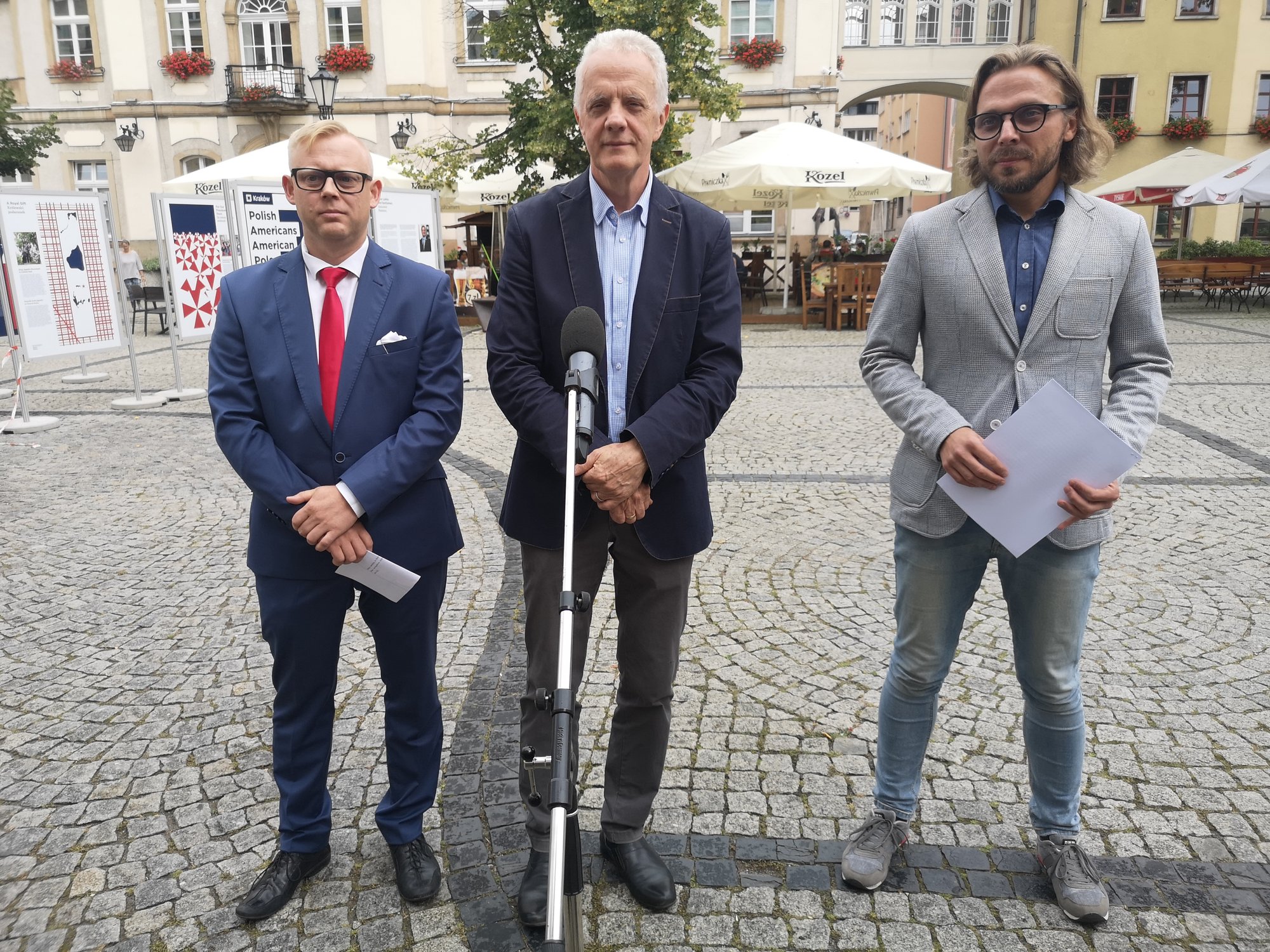 za-przepacone-inwestycje-obnizka-pensji-dla-prezydenta-jeleniej-gory-99099