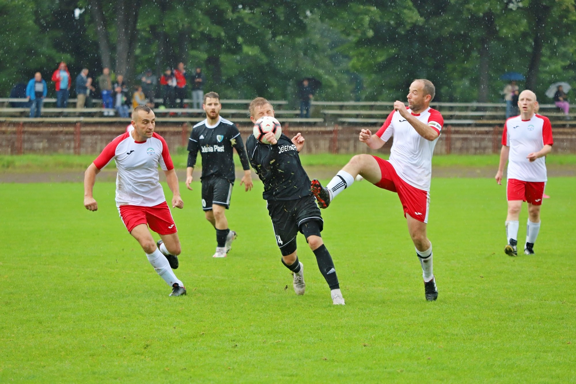 rezerwy-karkonoszy-zdemoloway-przeciwnika-99306