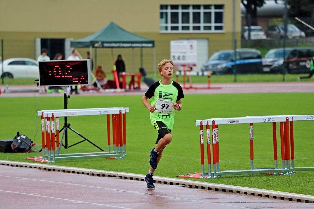 lekkoatletyczny-trojmecz-przy-zotniczej-99307