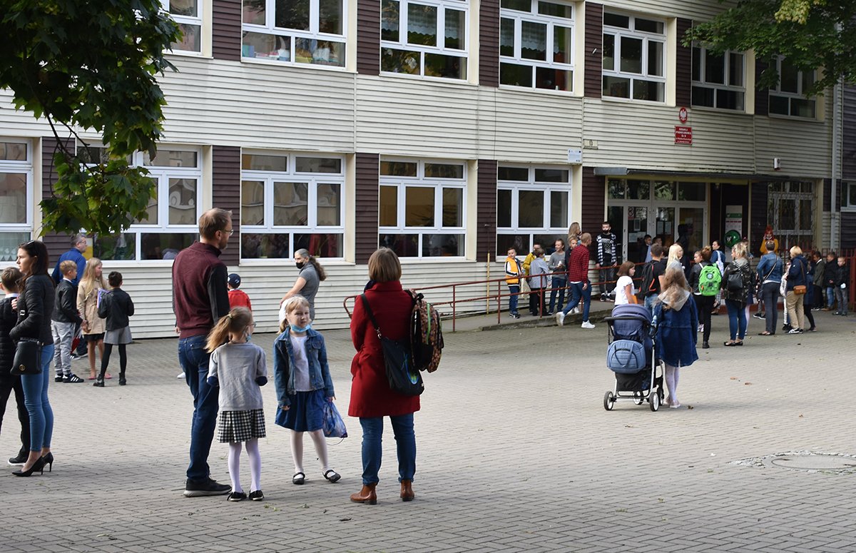 rozpoczecie-roku-szkolnego-w-osemce-99316