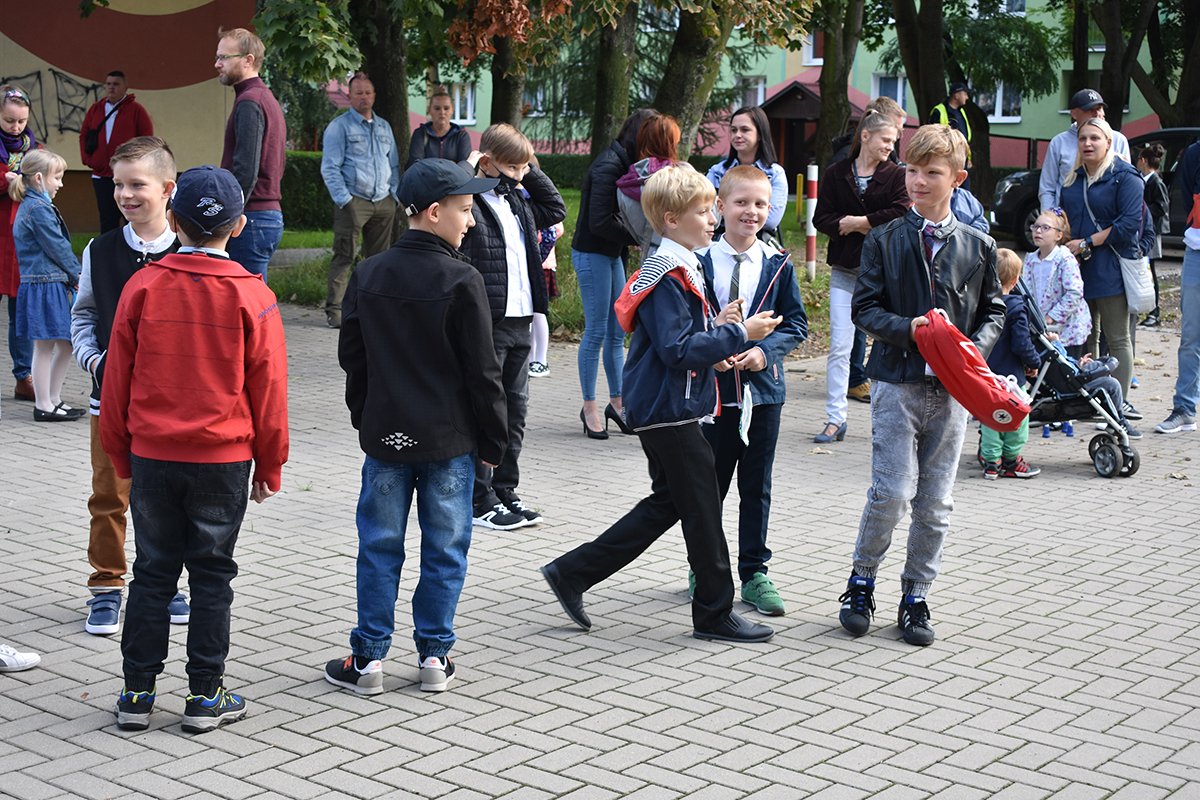 rozpoczecie-roku-szkolnego-w-osemce-99316