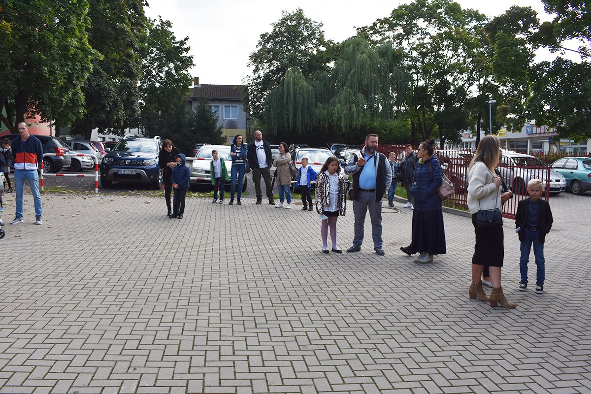 rozpoczecie-roku-szkolnego-w-osemce-99316