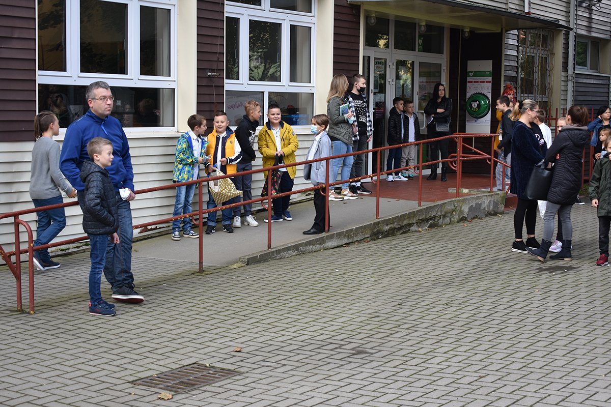 rozpoczecie-roku-szkolnego-w-osemce-99316
