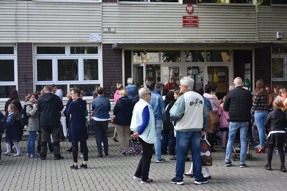 rozpoczecie-roku-szkolnego-w-osemce-99316