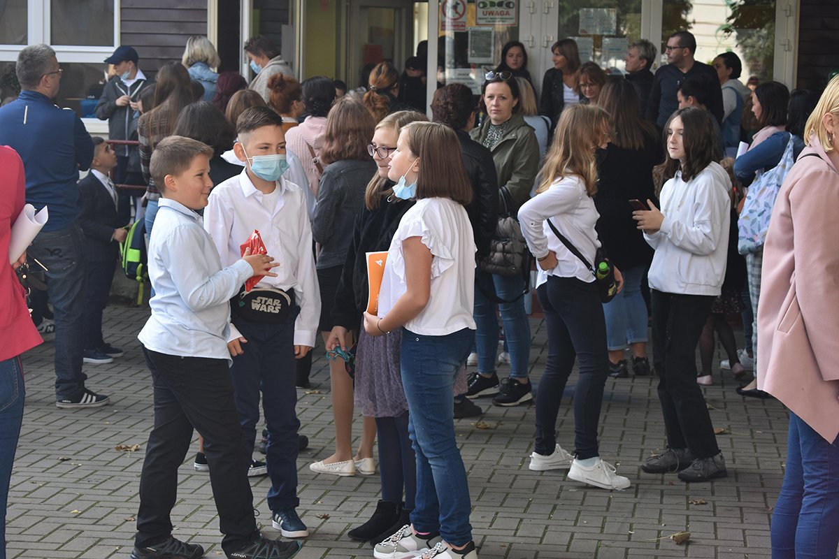 rozpoczecie-roku-szkolnego-w-osemce-99316