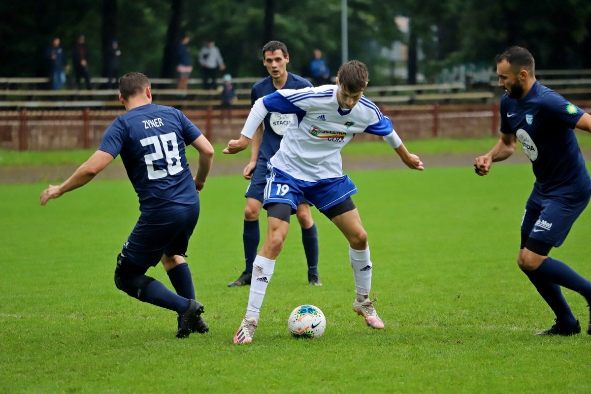juniorzy-rozbili-lidera-aklasy-99333