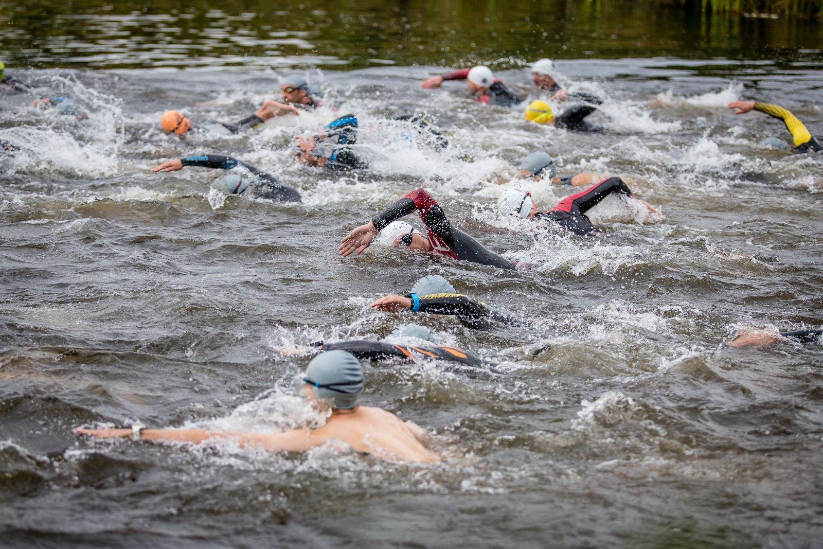 niezwykle-wymagajacy-triathlon-99343