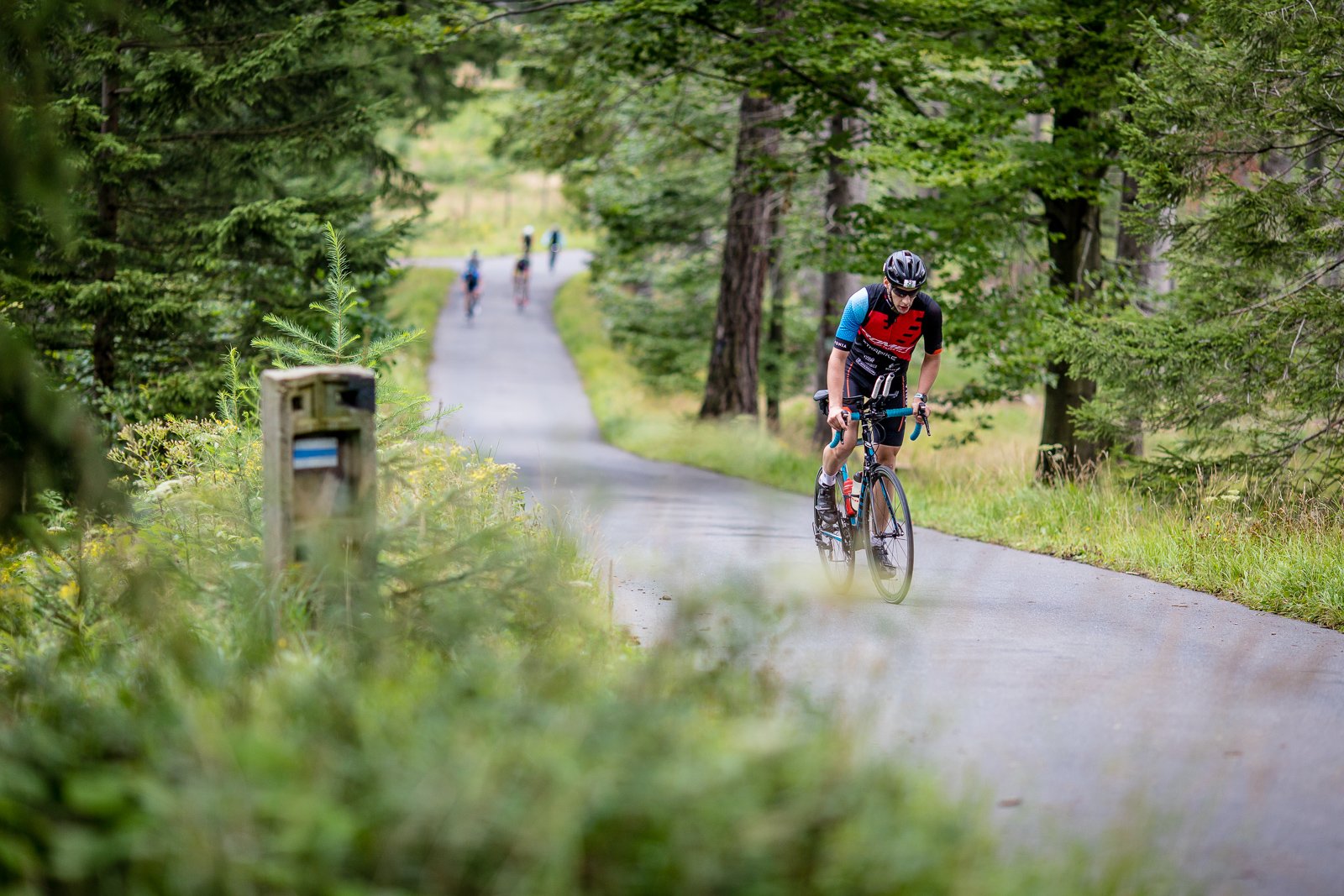 niezwykle-wymagajacy-triathlon-99343