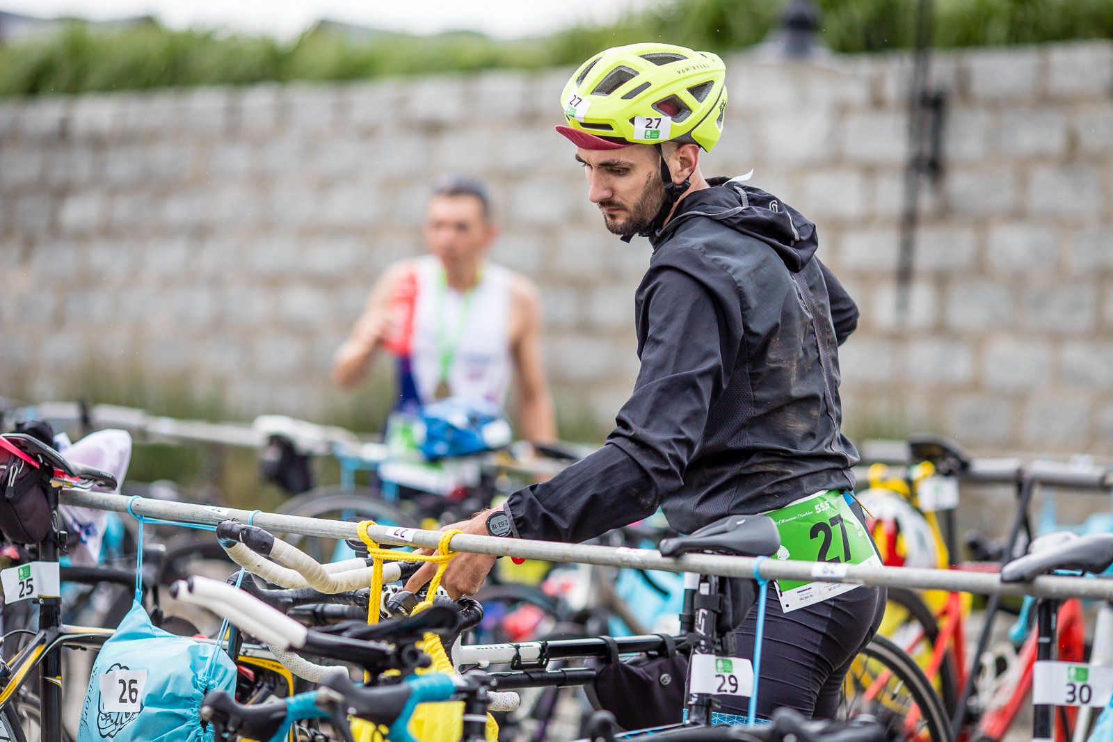 niezwykle-wymagajacy-triathlon-99343
