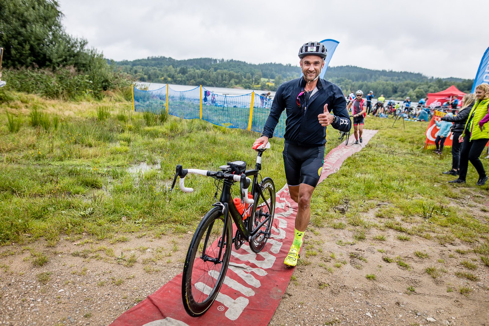 niezwykle-wymagajacy-triathlon-99343