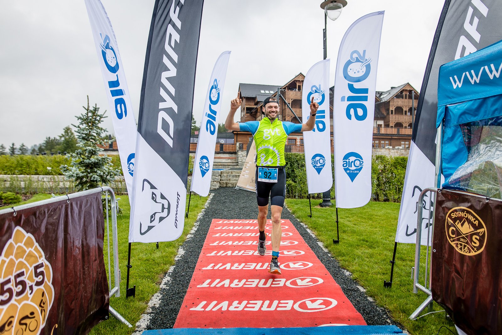 niezwykle-wymagajacy-triathlon-99343